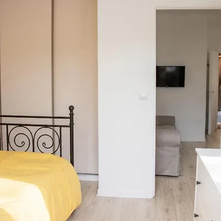 아파트 Moderne A Rosny-sous-bois, 38 M² Avec Vue 호스니-쑤-부와